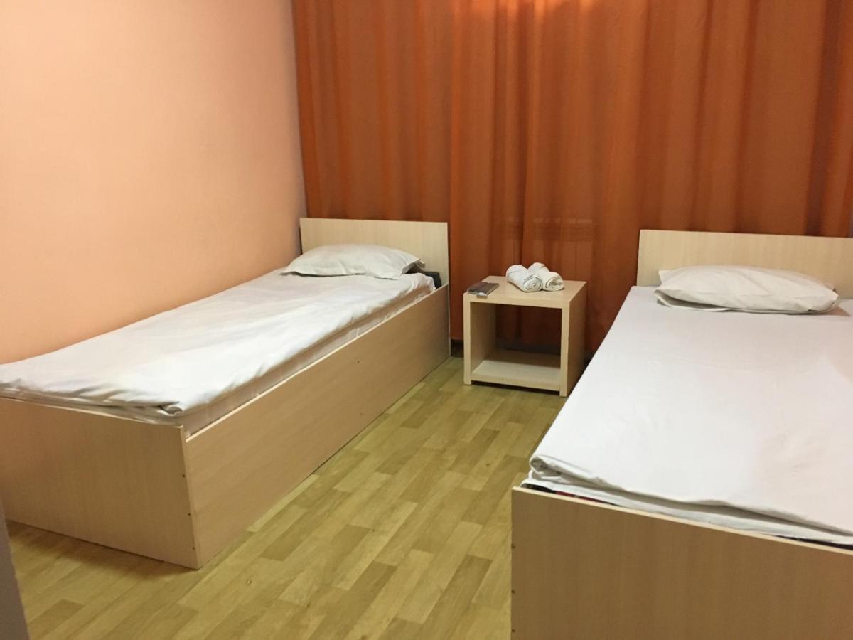 Гостиница"Hostel" คารากันดี ภายนอก รูปภาพ